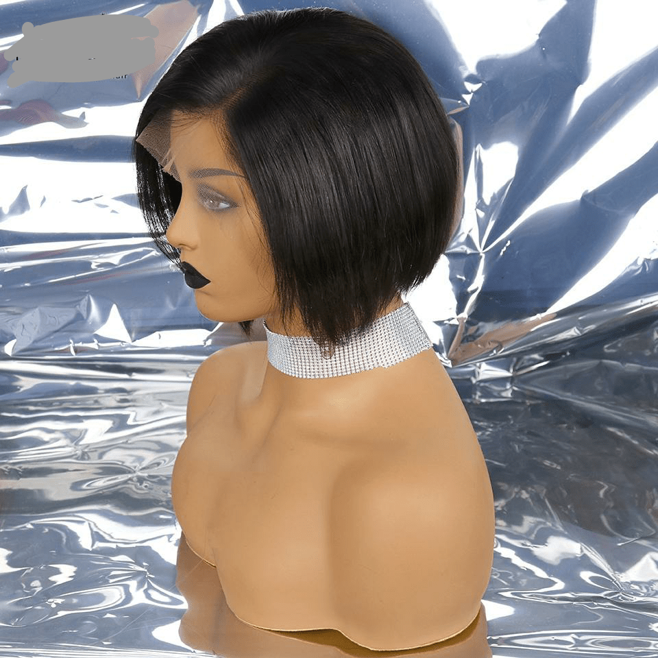 Perruque courte sans colle customisée Eva - OSEZ LA WIG